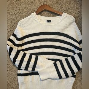 Gap stripe sweater